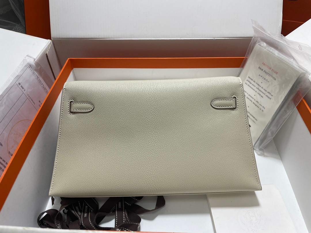 Hermes Kelly Elan Shoulder Bag in White Chevre Leather 